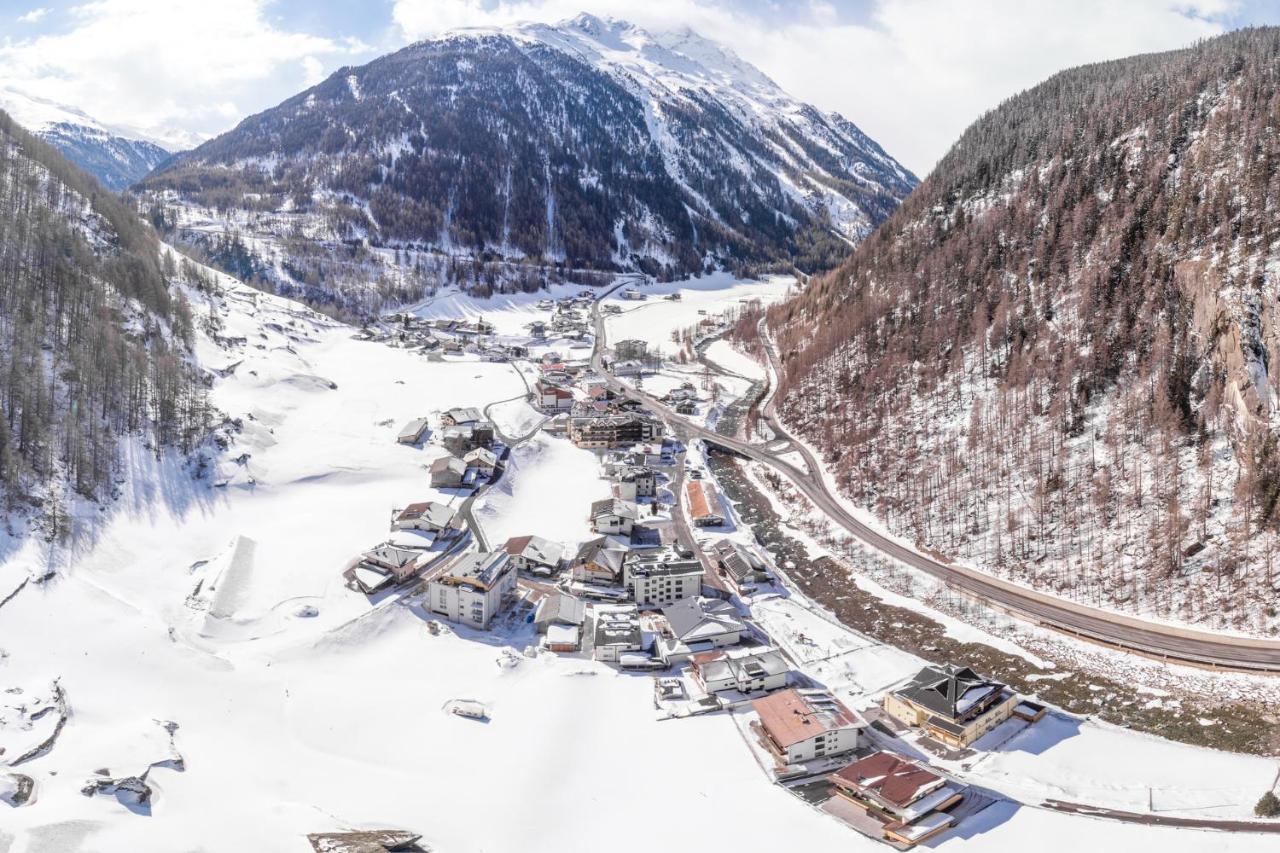 Garni Oetztal Rooms & Aparts Sölden Dış mekan fotoğraf