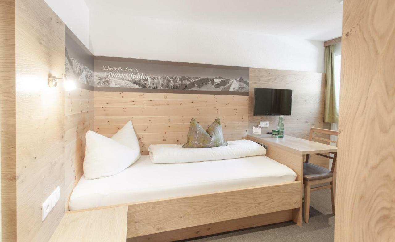 Garni Oetztal Rooms & Aparts Sölden Dış mekan fotoğraf